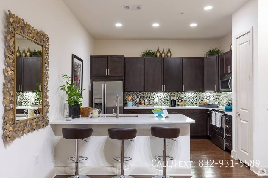 Apartment for rent at 14401 Mackilsee Lane #DWT2, Houston, TX 77079