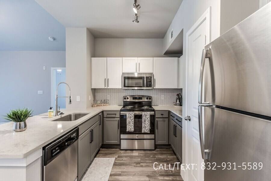 Apartment for rent at 10200 Tanner Rd #AASB, Houston, TX 77041