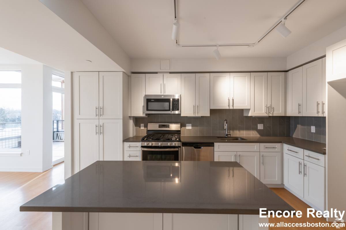 Apartment for rent at 77 New St #117, Cambridge, MA 02138