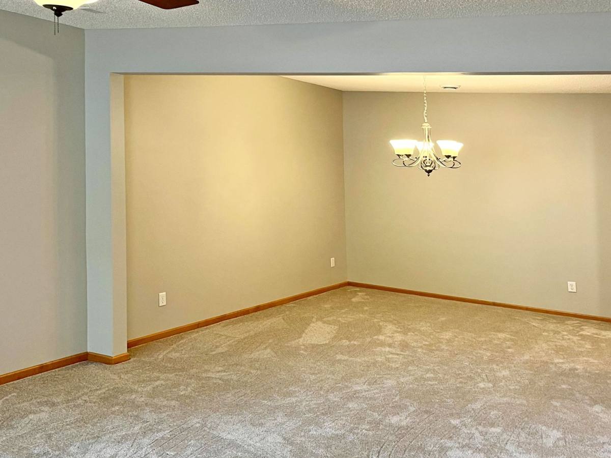 Townhouse for rent at 3314 Hazel Tr, Saint Paul, MN 55129