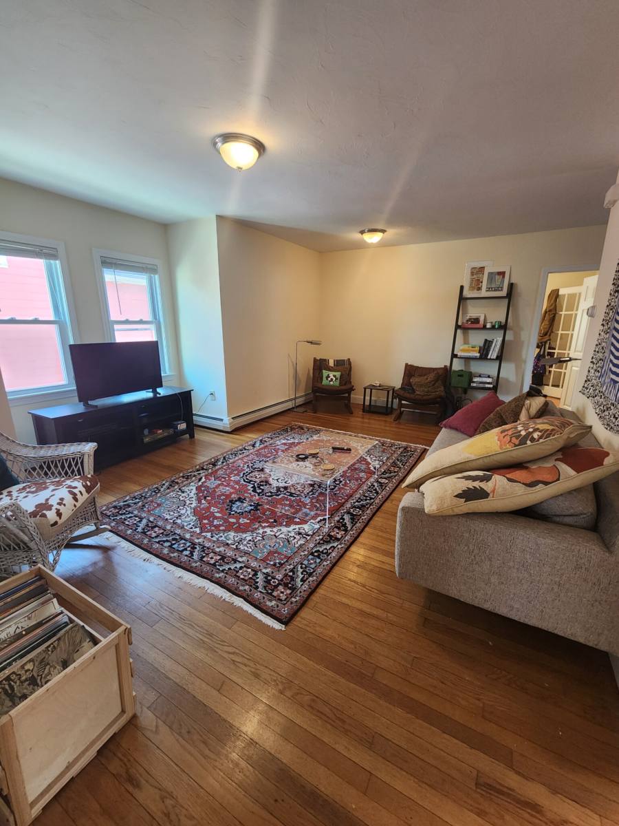 Apartment for rent at 331 Washington St #2, Somerville, MA 02143