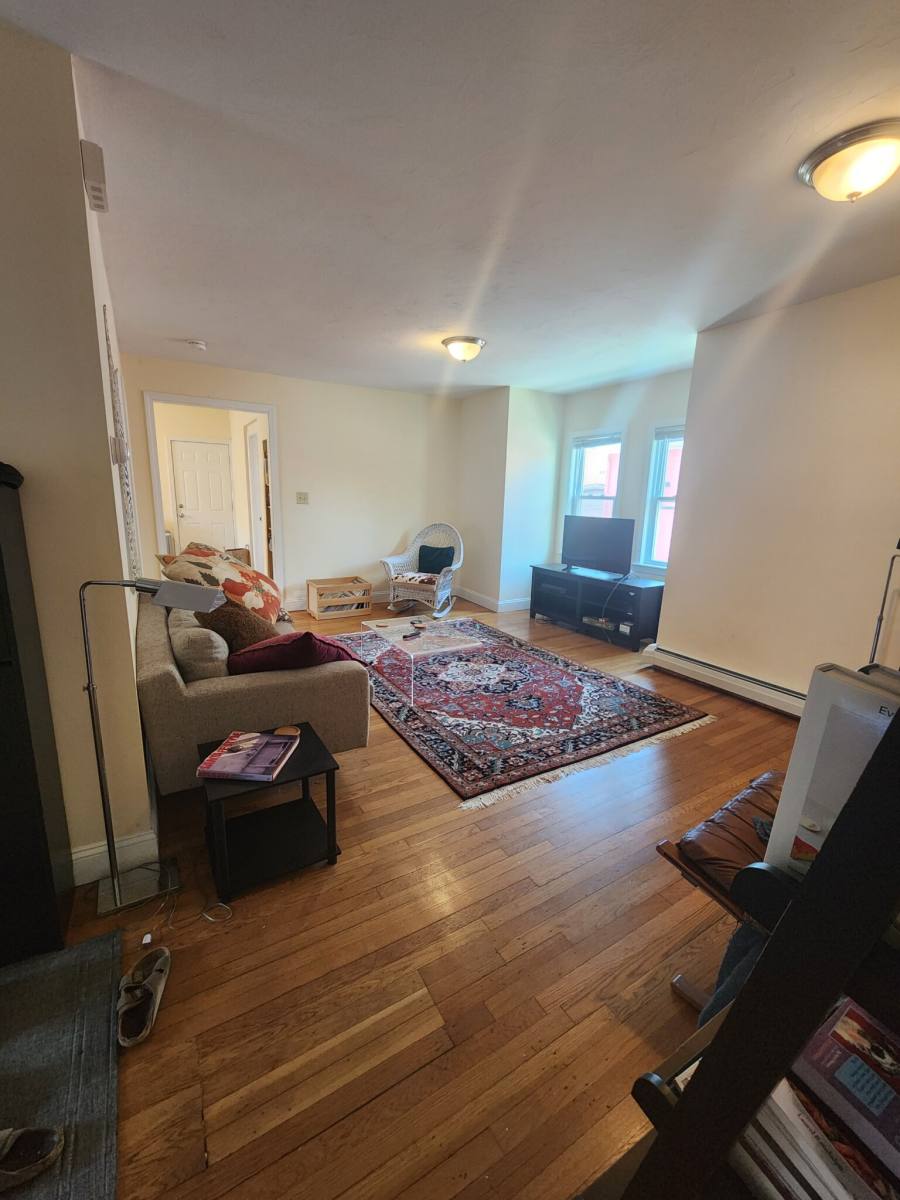 Apartment for rent at 331 Washington St #2, Somerville, MA 02143