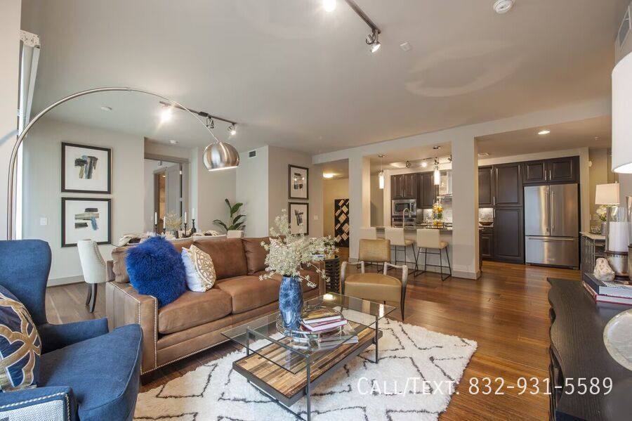 Apartment for rent at 408 S Gessner Rd #PRS2, Houston, TX 77024
