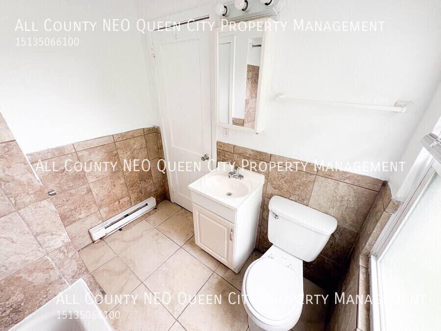 Apartment for rent at 2334 Davue #2, Dayton, OH 45406