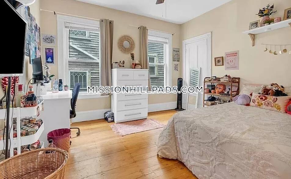 Apartment for rent at 5 Sachem St #2, Roxbury Crossing, MA 02120