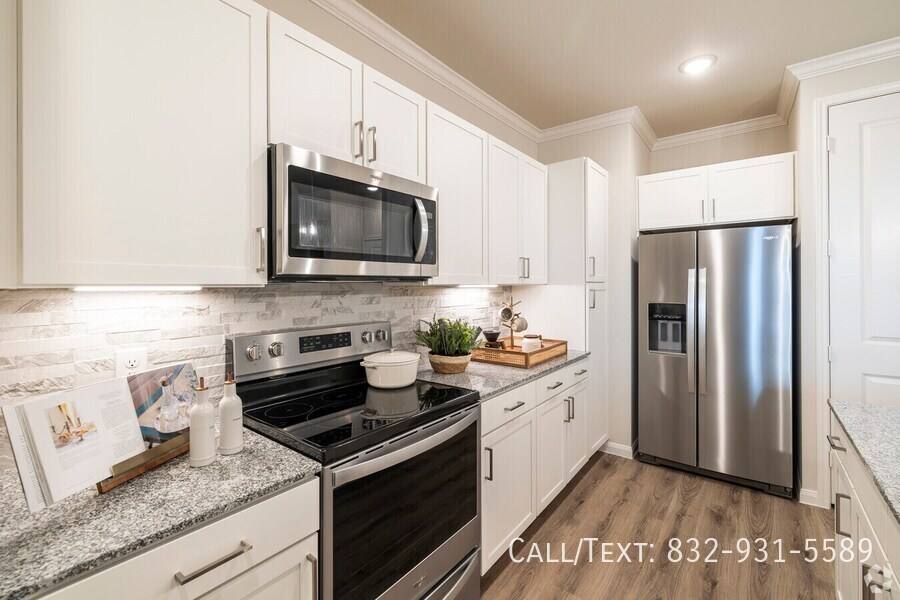 Apartment for rent at 3727 W Davis St #AW1, Conroe, TX 77304