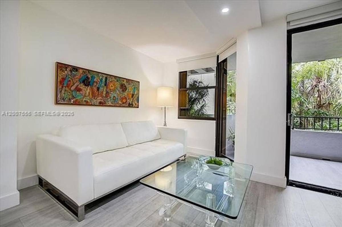 Apartment for rent at 101 Crandon Blvd, Key Biscayne, FL 33149