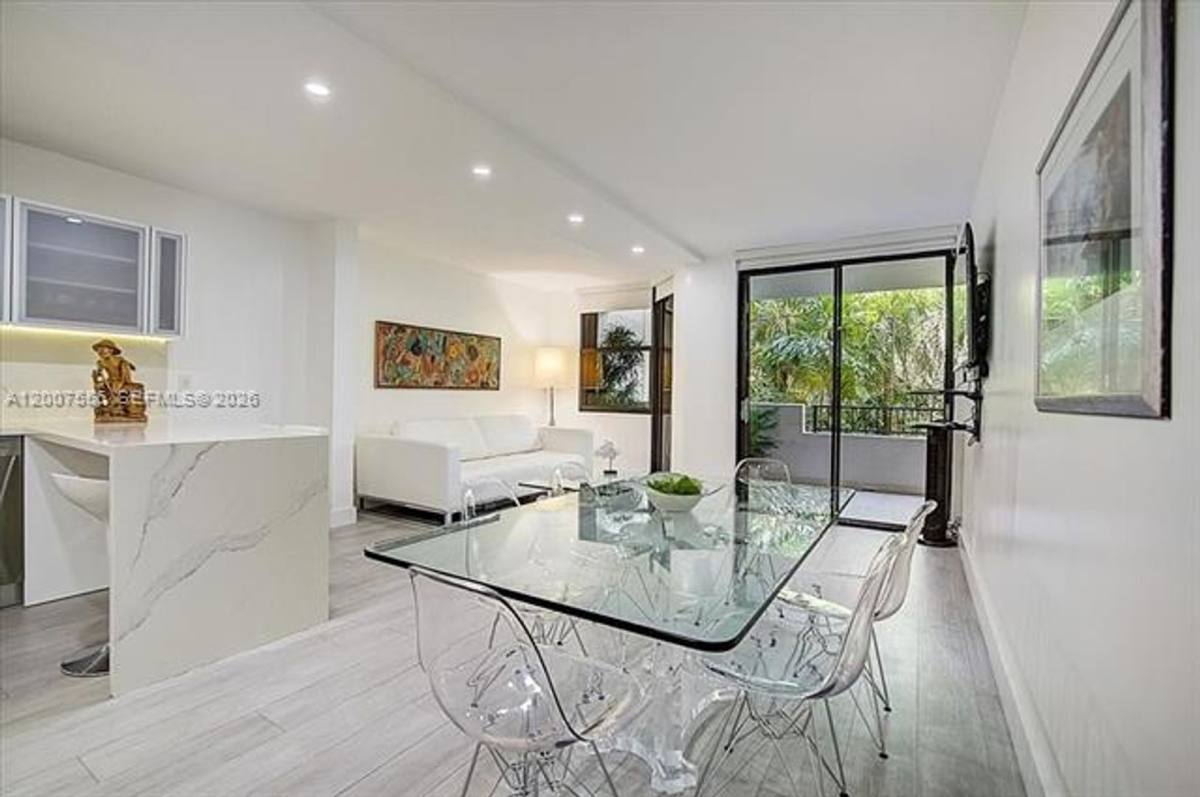 Apartment for rent at 101 Crandon Blvd, Key Biscayne, FL 33149