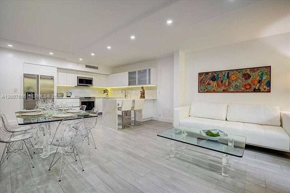 Apartment for rent at 101 Crandon Blvd, Key Biscayne, FL 33149