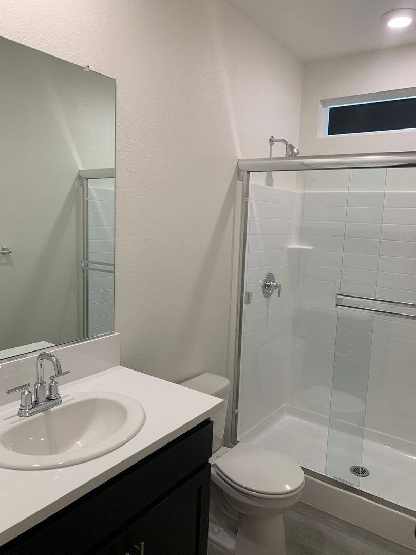 House for rent at 810 Holdenhurst Dr, Patterson, CA 95363