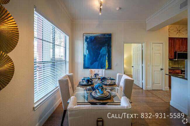 Apartment for rent at 4198 Blossom St #JH2, Houston, TX 77007