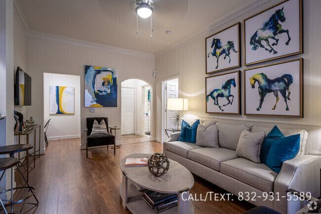 Apartment for rent at 4198 Blossom St #JH2, Houston, TX 77007