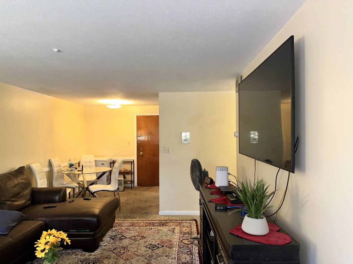 Apartment for rent at 426 Pleasant St #7, Malden, MA 02148