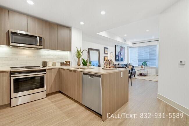 Apartment for rent at 1398 Dunlavy St #HPW1, Houston, TX 77019