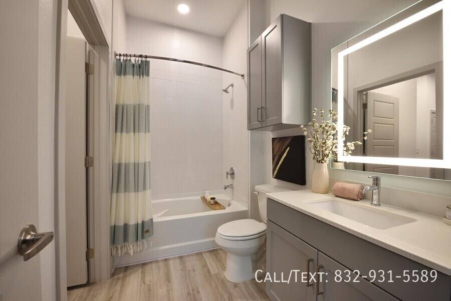 Apartment for rent at 3400 W Alabama St #FWA2, Houston, TX 77027