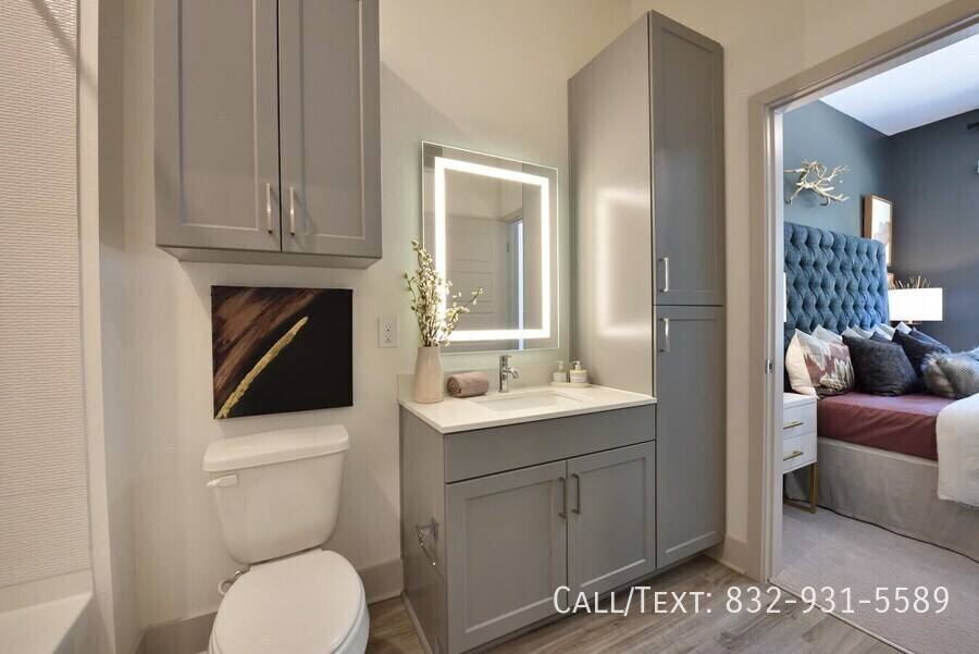 Apartment for rent at 3400 W Alabama St #FWA2, Houston, TX 77027