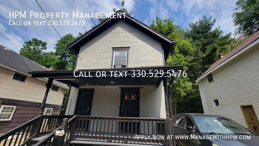 Apartment for rent at 392 Bailey Court First Floor, Akron, OH 44304