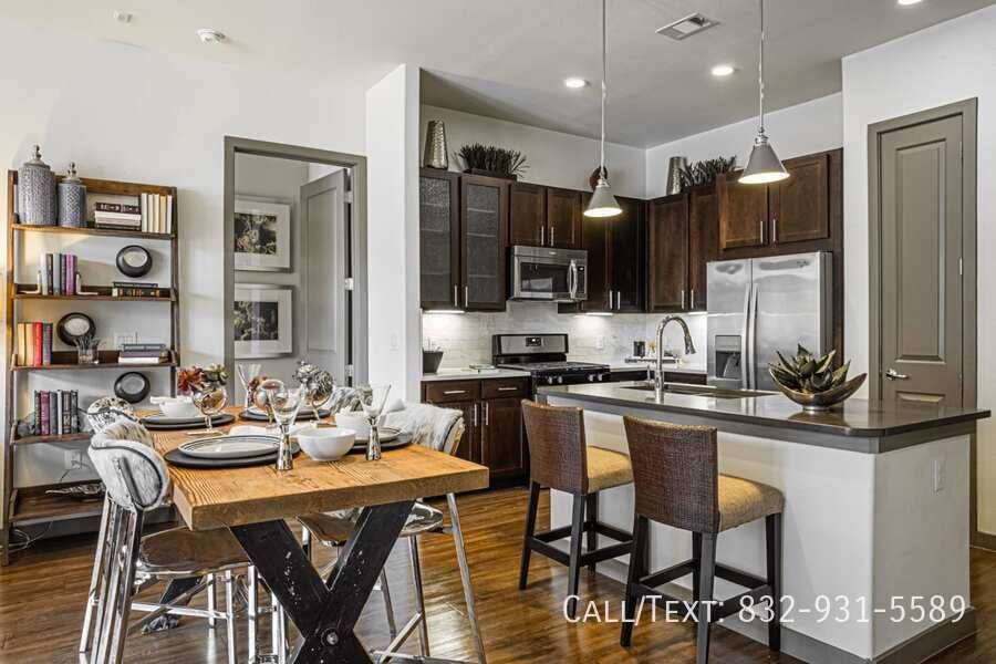 Apartment for rent at 898 Threadneedle St #AF1, Houston, TX 77079