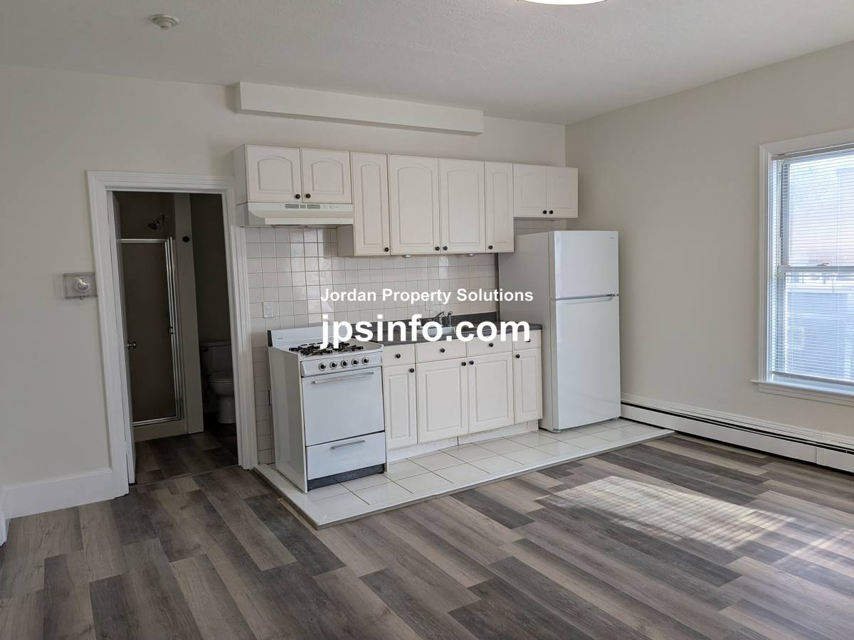House for rent at 110 Perkins St #8, Somerville, MA 02145