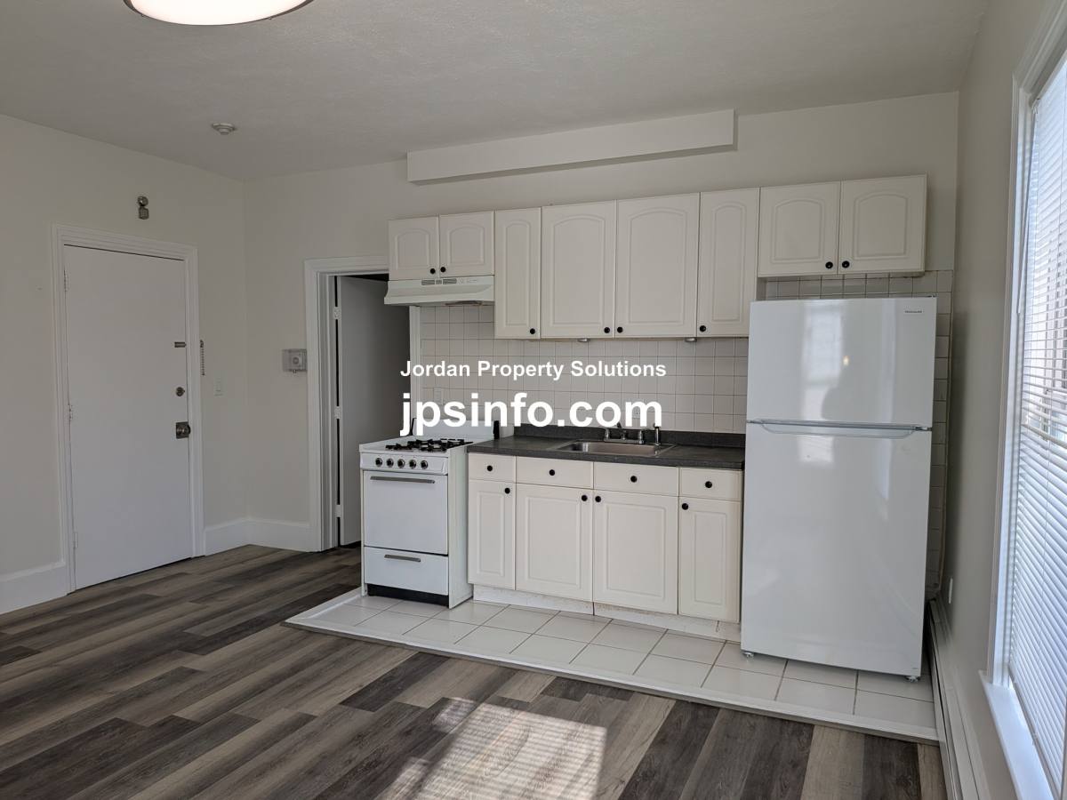 House for rent at 110 Perkins St #8, Somerville, MA 02145