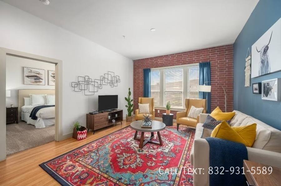 Apartment for rent at 5298 Hidalgo St #GPC, Houston, TX 77056
