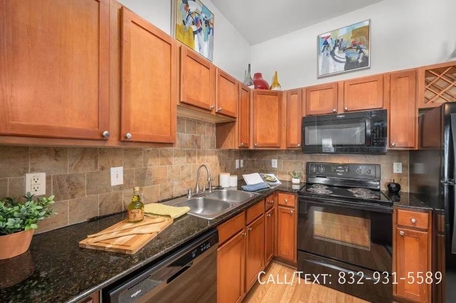 Apartment for rent at 5298 Hidalgo St #GPC, Houston, TX 77056