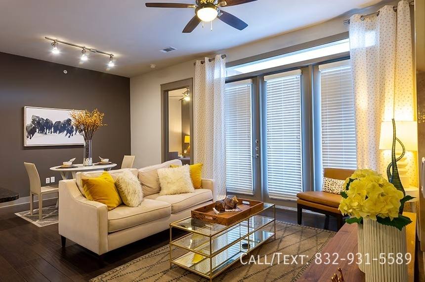 Apartment for rent at 2501 McKinney St #CRT2, Houston, TX 77003