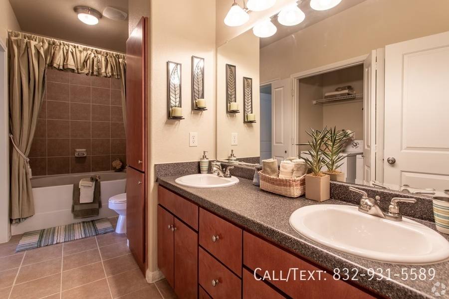 Apartment for rent at 12917 Schroeder Rd #LAC, Houston, TX 77070