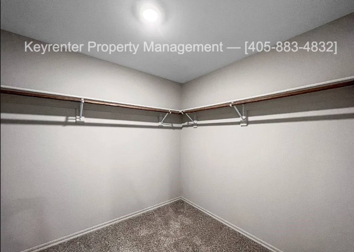 House for rent at 1308 Sunstone St, Claremore, OK 74017