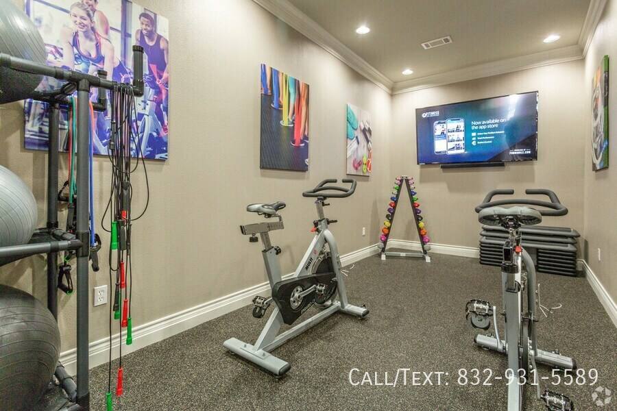 Apartment for rent at 13709 Travis Heights Lane #CPCR, Houston, TX 77059