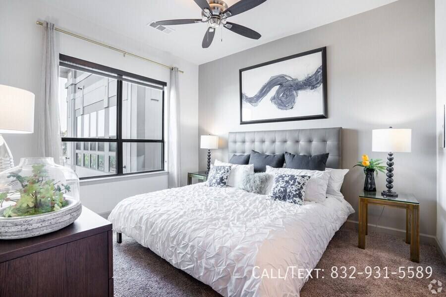 Apartment for rent at 4599 Bellaire Blvd #SCR2, Bellaire, TX 77401