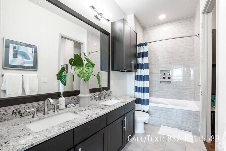 Apartment for rent at 4599 Bellaire Blvd #SCR2, Bellaire, TX 77401