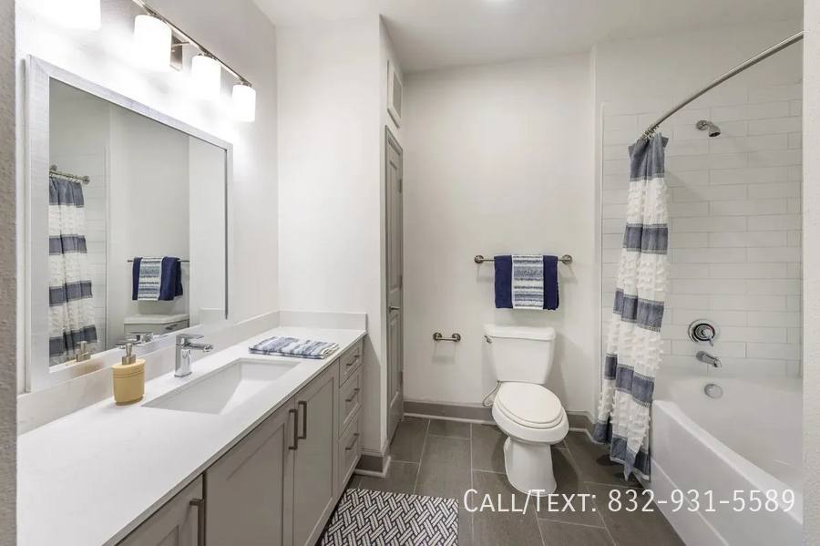 Apartment for rent at 4858 Westpark Dr #33TT, Houston, TX 77027