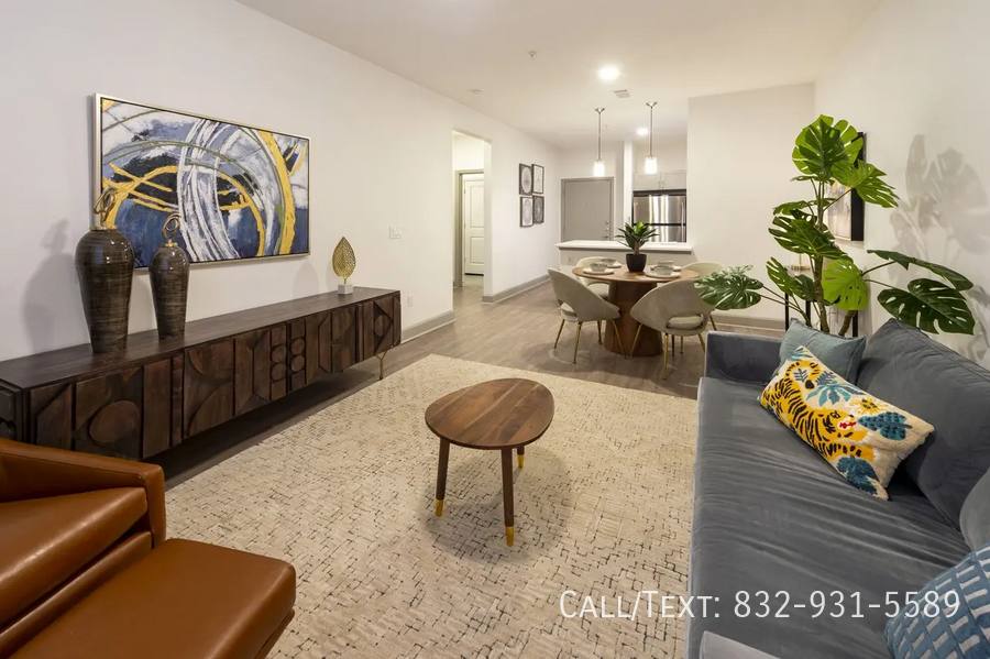 Apartment for rent at 4858 Westpark Dr #33TT, Houston, TX 77027