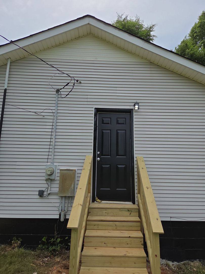 House for rent at 210 Thomas Lane, Lancaster, SC 29720