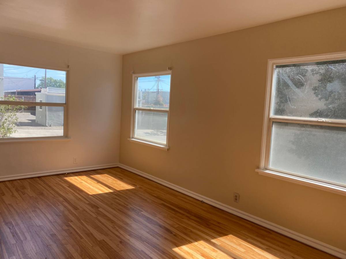 Apartment for rent at 701 S Louise St, Glendale, CA 91205