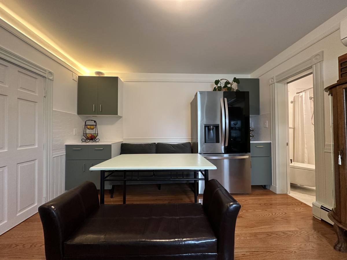 Apartment for rent at 10 Fulkerson St #2R, Cambridge, MA 02141