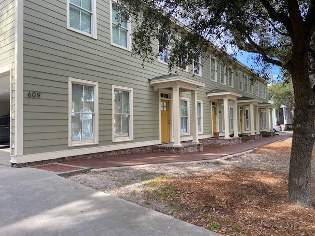 Apartment for rent at 554 Nicoll St, Savannah, GA 31401