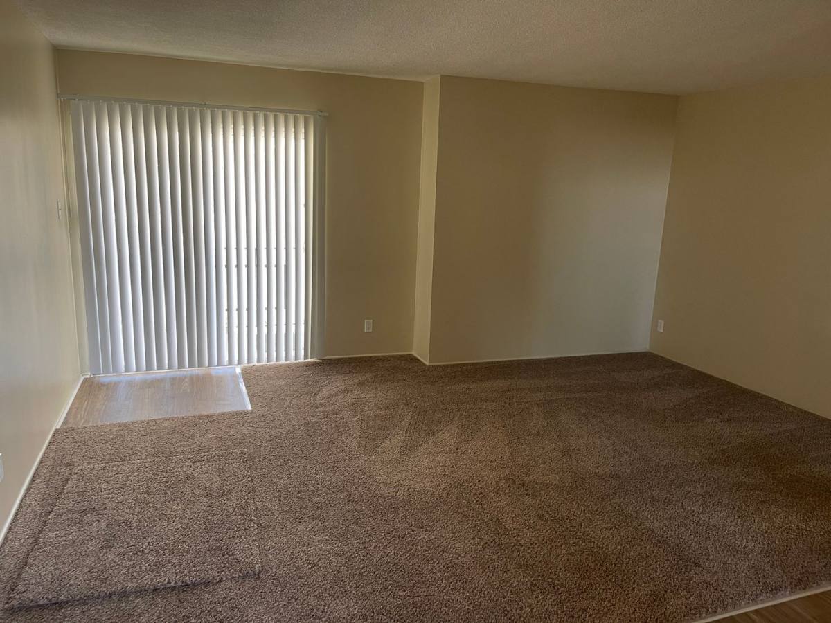Apartment for rent at 2501 E 4th St, Long Beach, CA 90814