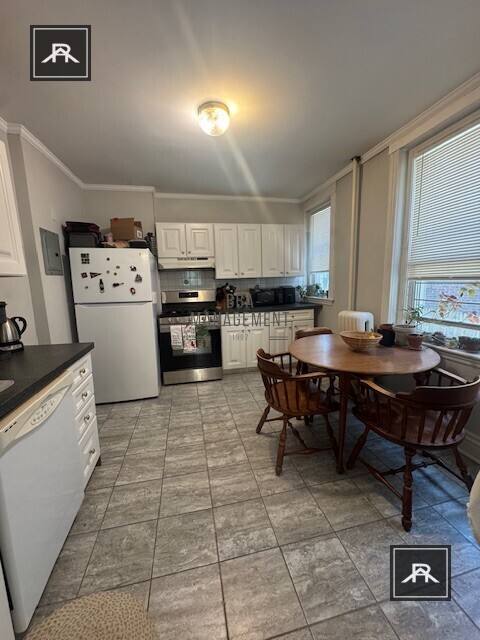 Apartment for rent at 96 Strathmore Rd #2, Brighton, MA 02135