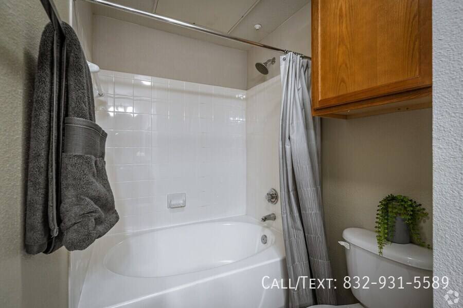 Apartment for rent at 21764 Kingsland Blvd #SCKR2, Katy, TX 77450