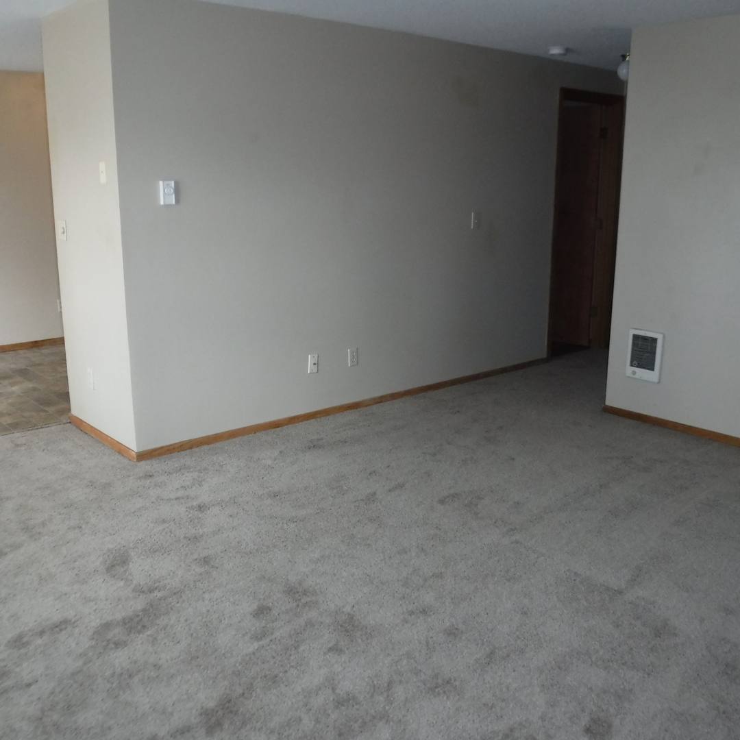 Apartment for rent at 457 NW 17th St, Redmond, OR 97756