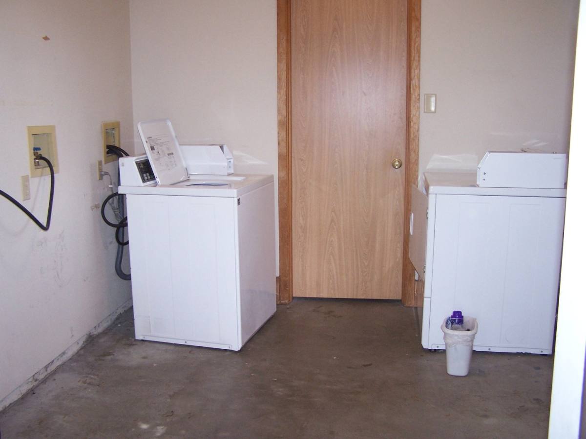 Apartment for rent at 457 NW 17th St, Redmond, OR 97756