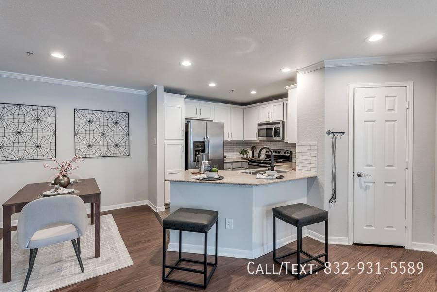 Apartment for rent at 1300 Bering Dr #ALG, Houston, TX 77057