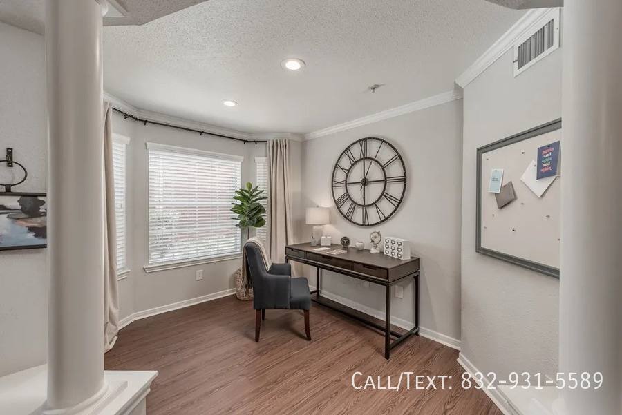Apartment for rent at 1300 Bering Dr #ALG, Houston, TX 77057
