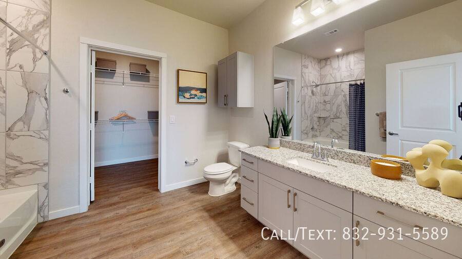 Apartment for rent at 1000 Antoine Dr #BM2, Houston, TX 77055