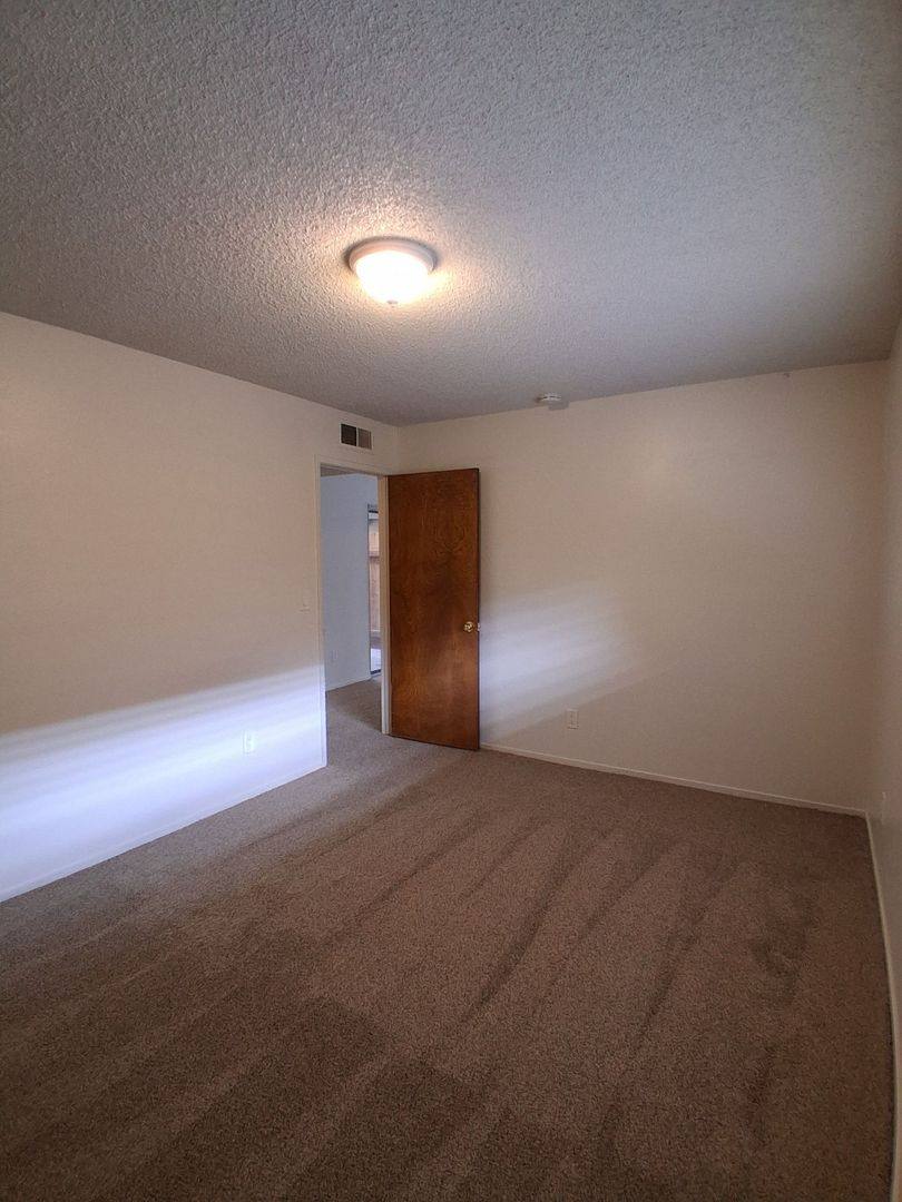 Apartment for rent at 1493 W Fairmont Ave, Fresno, CA 93705