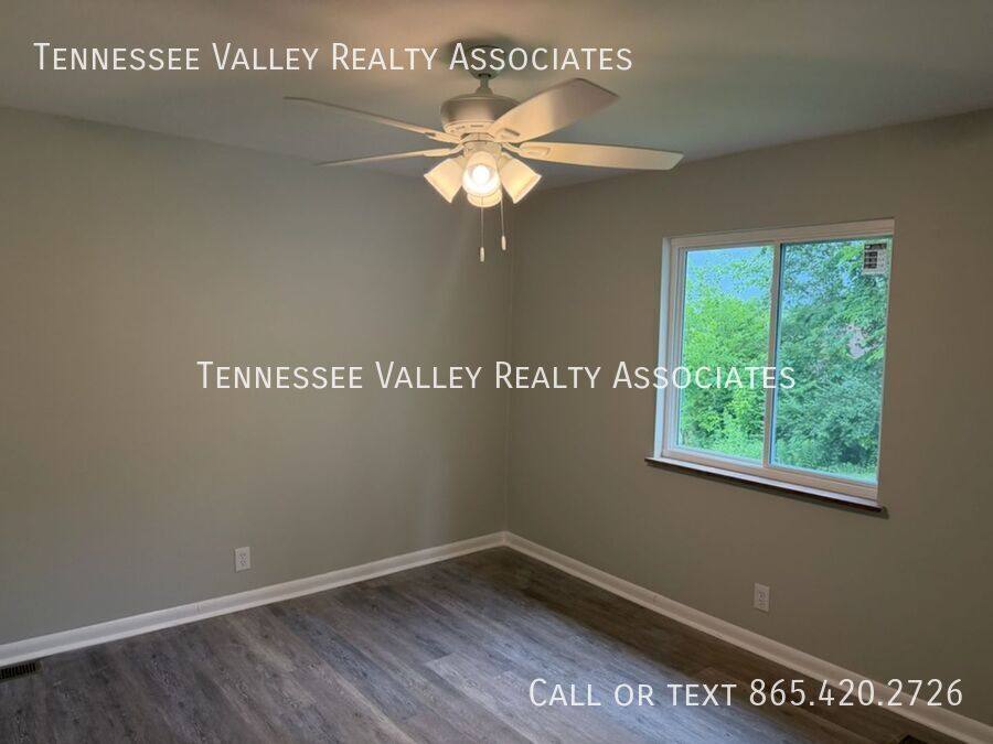 House for rent at 6623 Langston Dr, Knoxville, TN 37918
