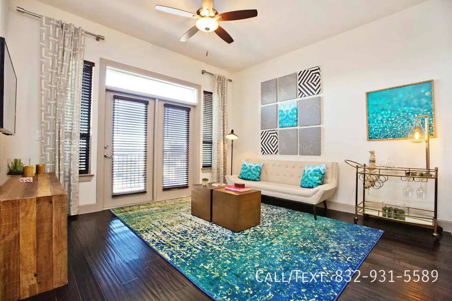 Apartment for rent at 2098 Smith St #MTR1, Houston, TX 77002
