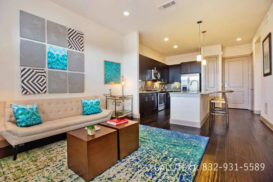 Apartment for rent at 2098 Smith St #MTR1, Houston, TX 77002